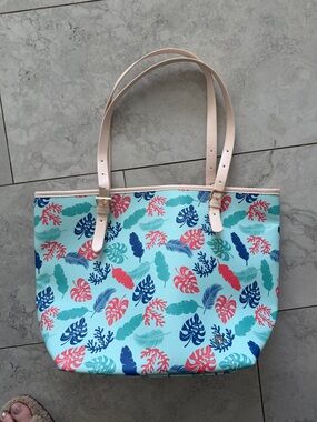 Mint Tropical Leaf Print Tote with Pale Pink Straps
